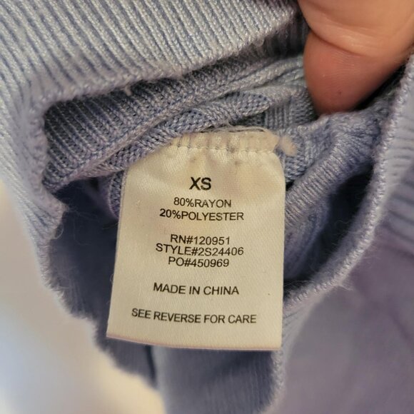 Pink Rose Sweater - Picture 4 of 4